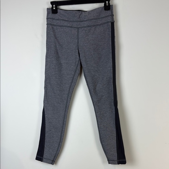 lululemon athletica Pants - Lululemon Athletica Gray and Black Leggings with Streamlined Fit Size 6